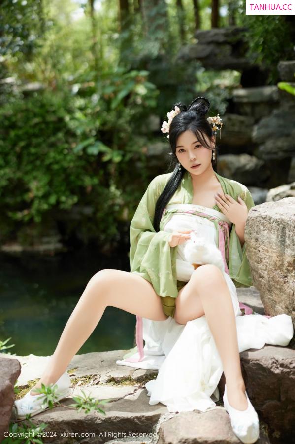   [XiuRen]高清写真图 2024.09.14 No.9162 麦田 性感美臀第15张图片